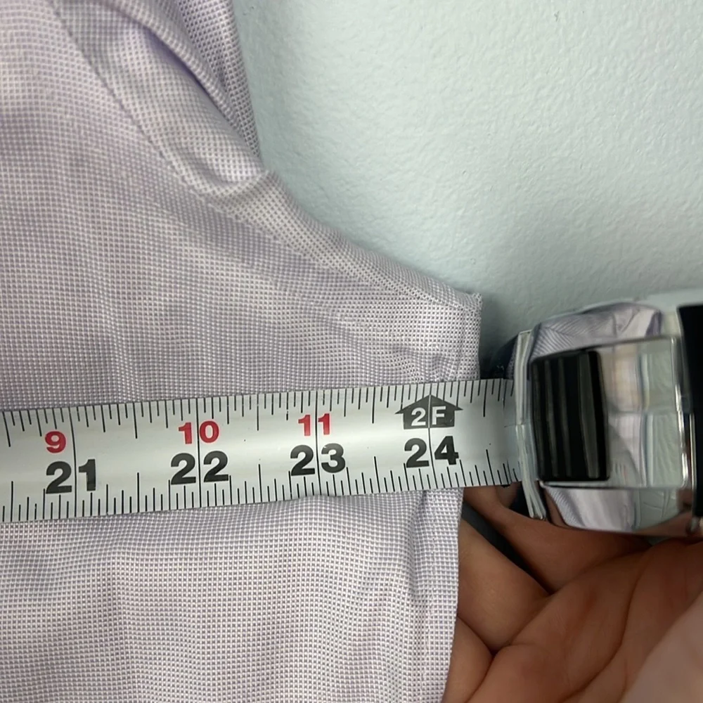 Banana Republic men’s XL 17-17.5 light purple button down dress shirt